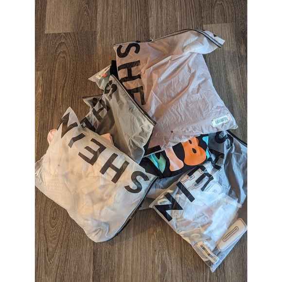 10 Pieces *New* SHEIN Wardrobe-size 1XL Bundle - Picture 2 of 6
